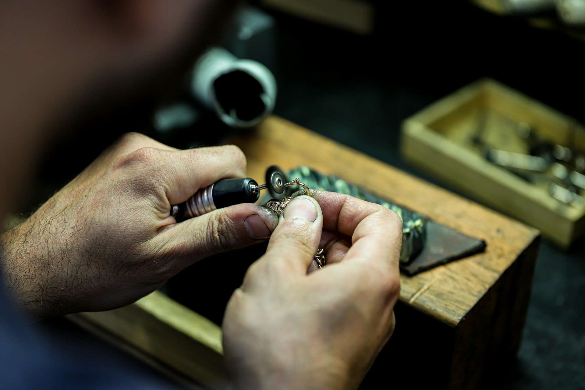 Making jewellery industry insights